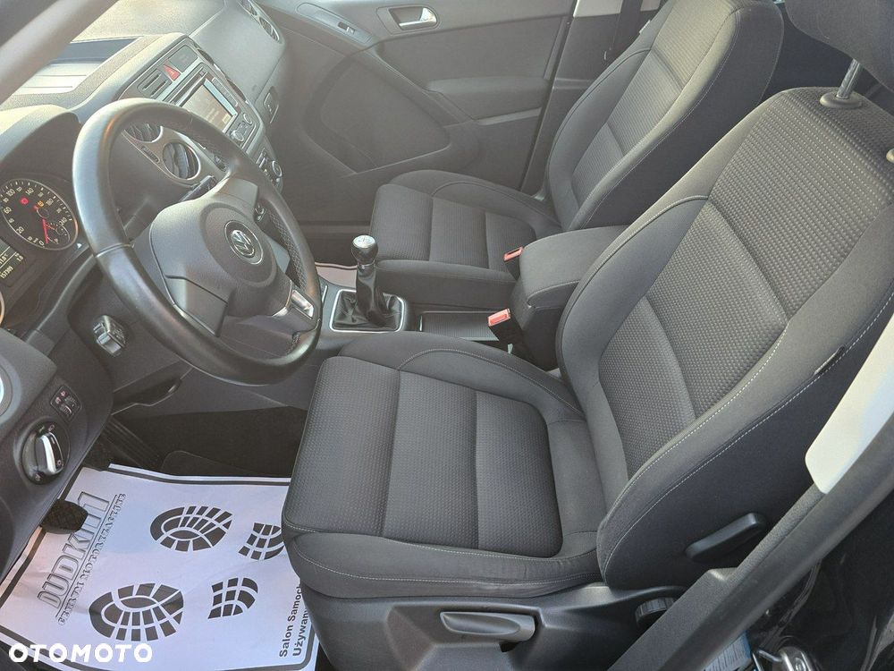 Volkswagen Tiguan - 12