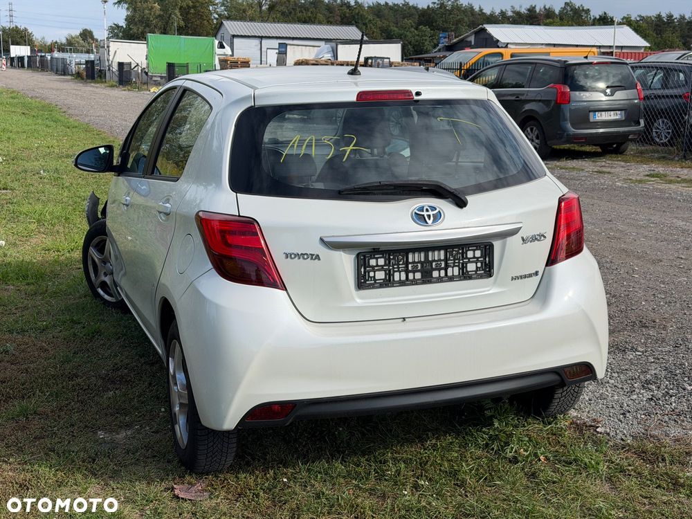 Toyota Yaris - 5