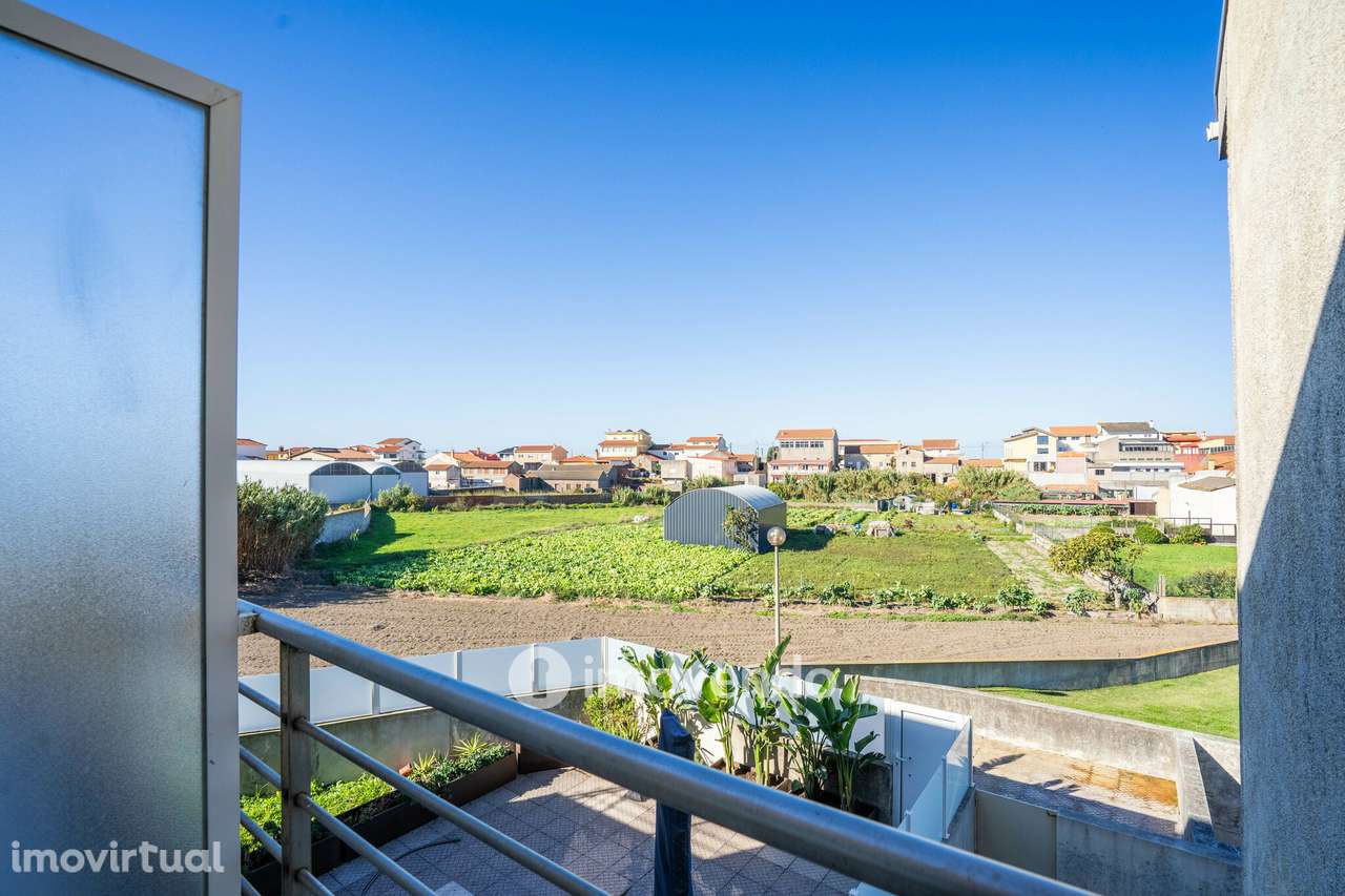 Apartamento T3 com garagem, próximo do mar, em Aguçadoura - Grande imagem: 5/35