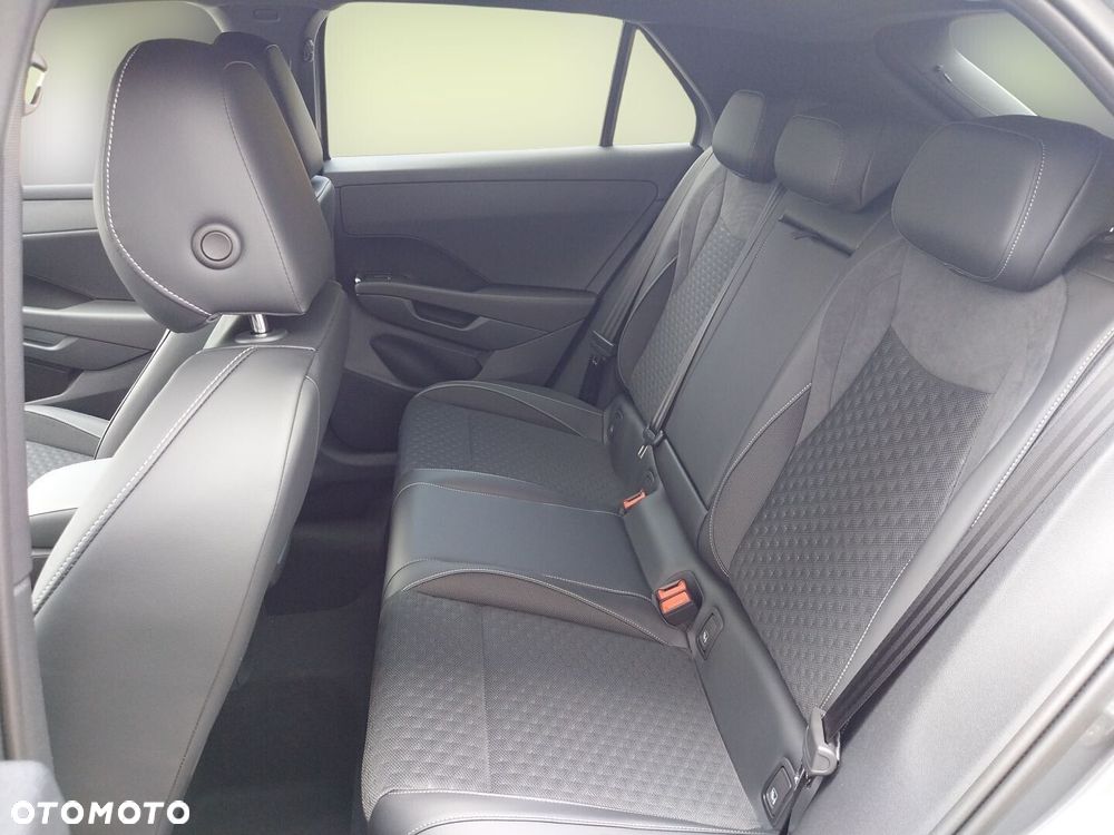 Volkswagen T-Roc - 23