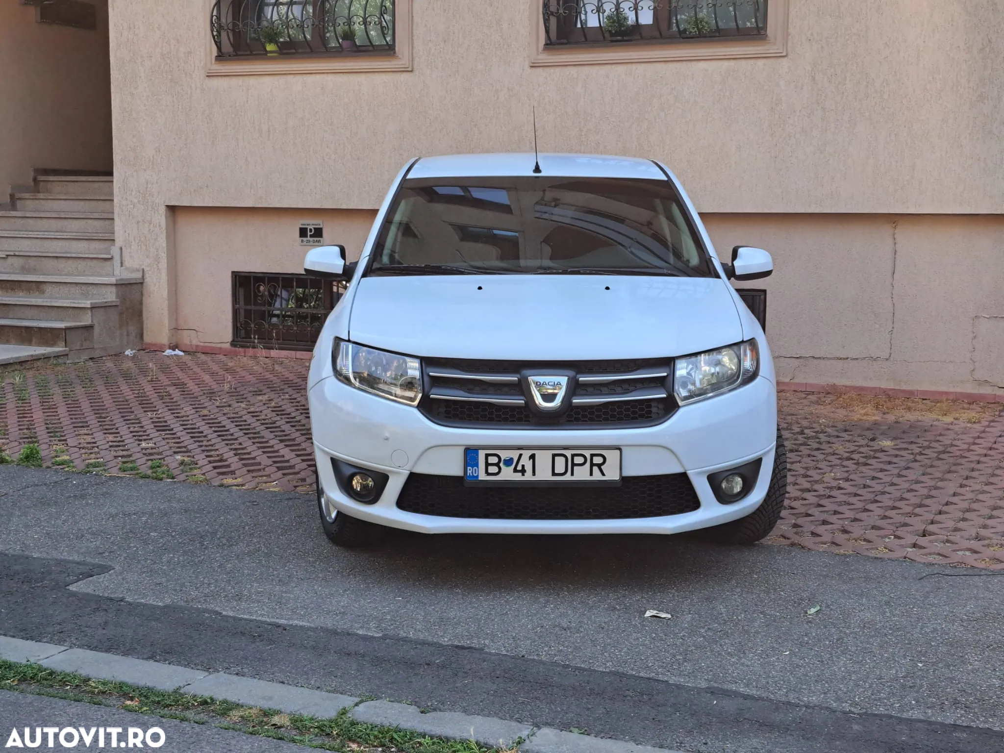 Dacia Logan 1.5 90CP Laureate - 7