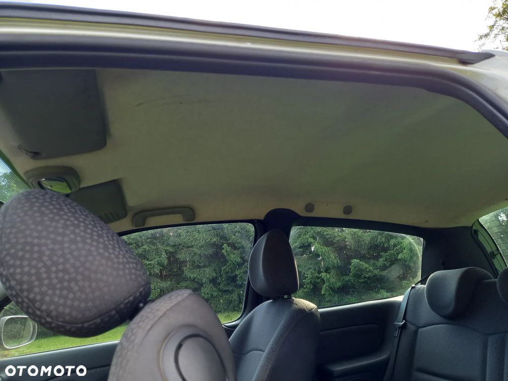 Renault Clio - 14