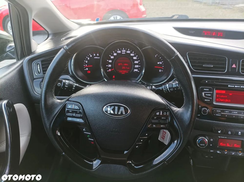 Kia Ceed 1.6 CRDi 128 ISG Platinum Edition - 33