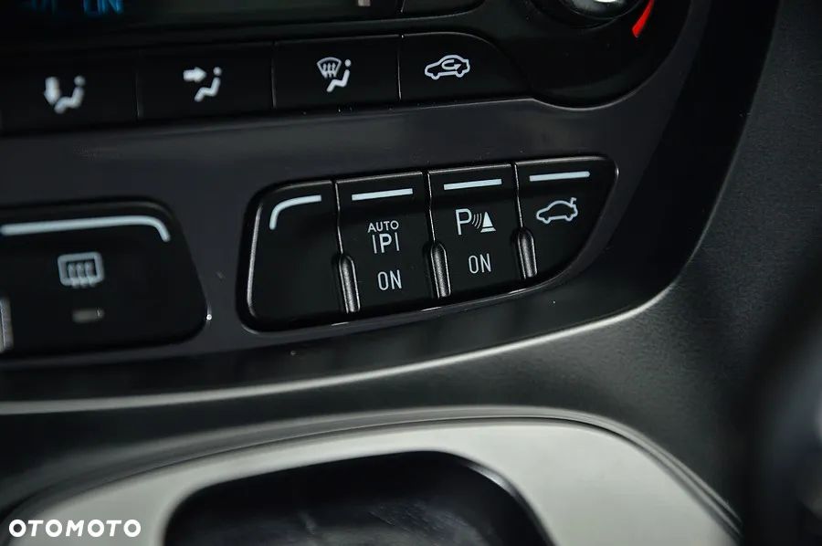 Ford Kuga 2.0 TDCi Individual MPS6 - 32