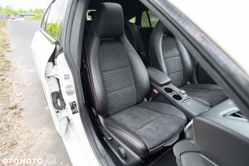 Mercedes-Benz CLA - 16