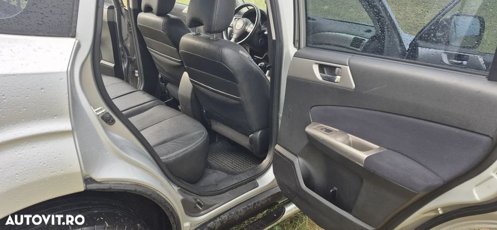 Subaru Forester 2.5XT VQ - 12