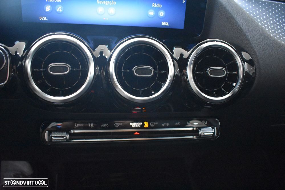 Mercedes-Benz GLA 250 - 33