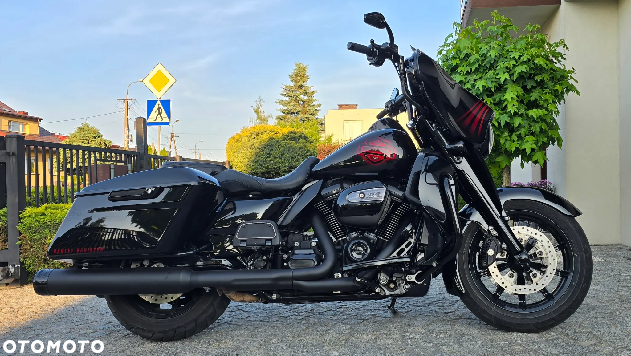 Harley-Davidson Touring Electra Glide - 18