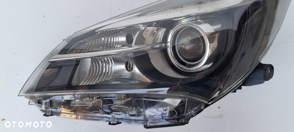 TOYOTA Yaris III Lampa Reflektor Lewy r11-19 Kraków matowy chrom