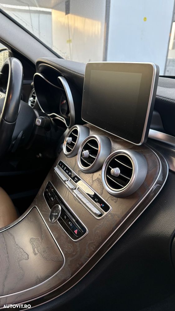 Mercedes-Benz C - 22