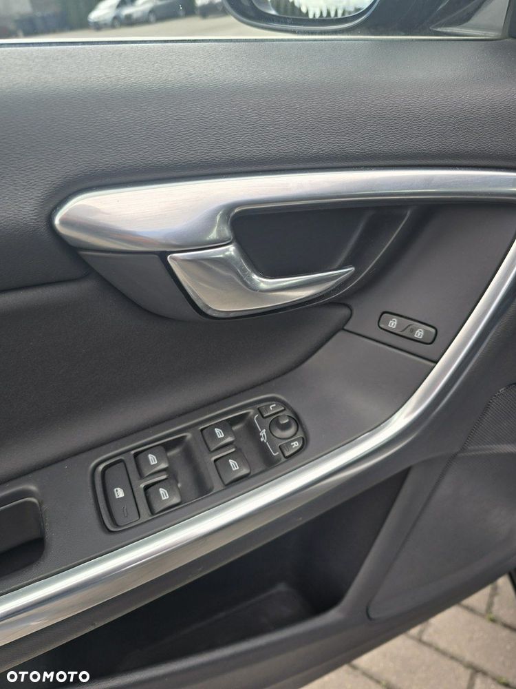 Volvo V60 - 15