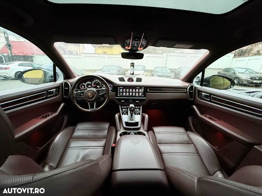 Porsche Cayenne Coupe Tiptronic S Platinum Edition - 10