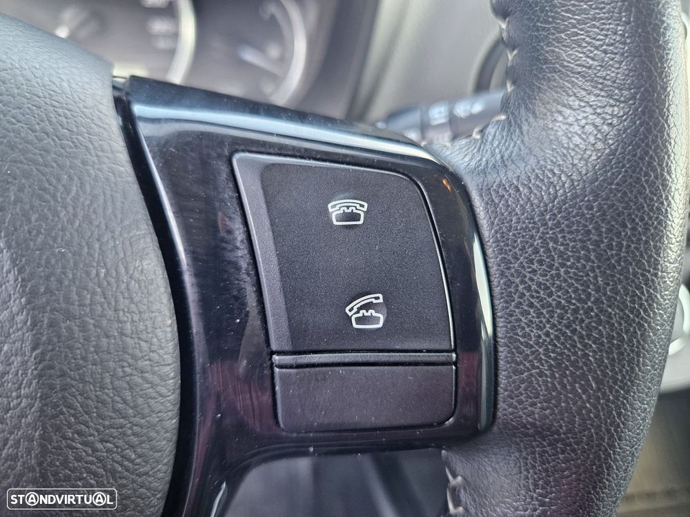 Toyota Yaris 1.0 VVT-i Comfort Plus - 36