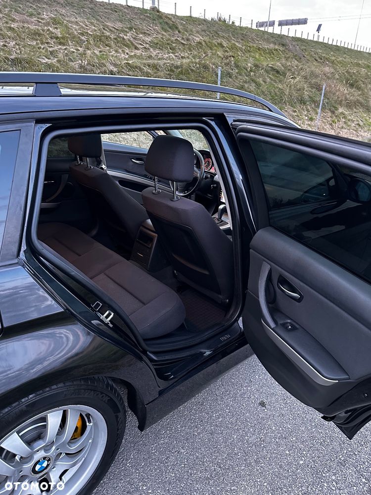 BMW Seria 3 320d DPF - 13