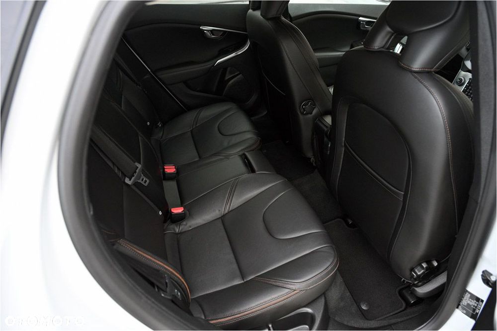 Volvo V40 Cross Country D3 Geartronic - 18