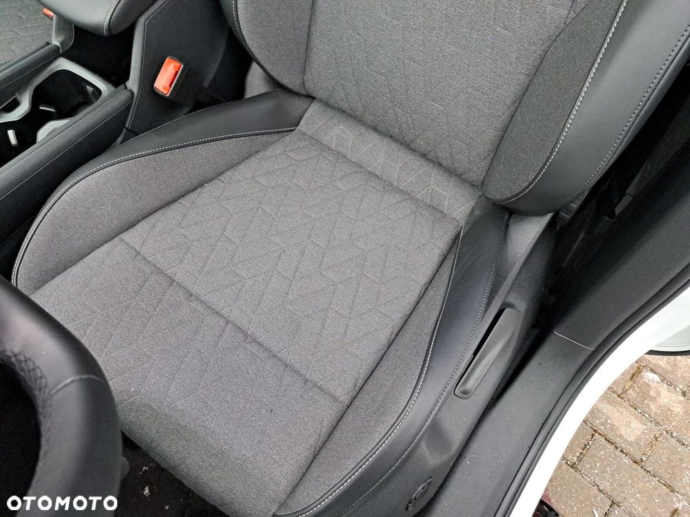 Volkswagen Tiguan - 12