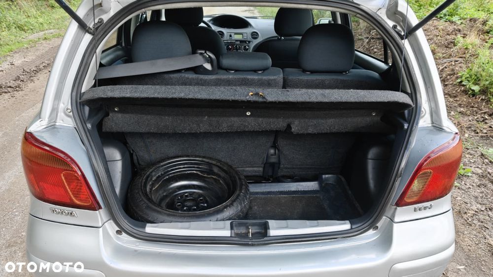 Toyota Yaris - 7