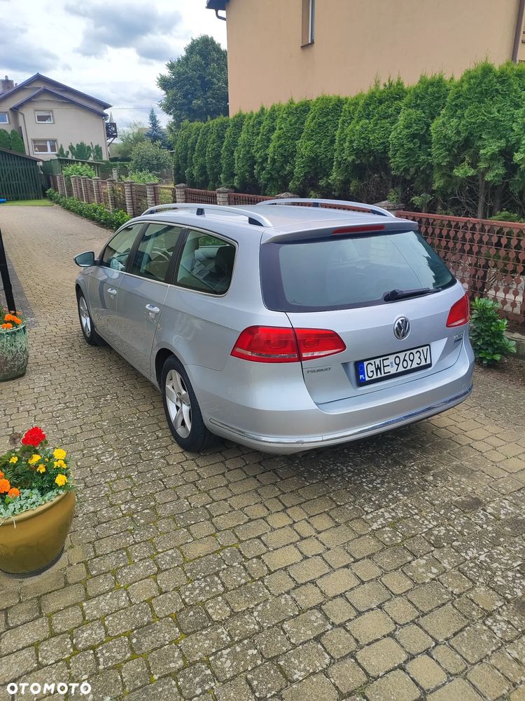 Volkswagen Passat 2.0 TDI DPF Comfortline - 4