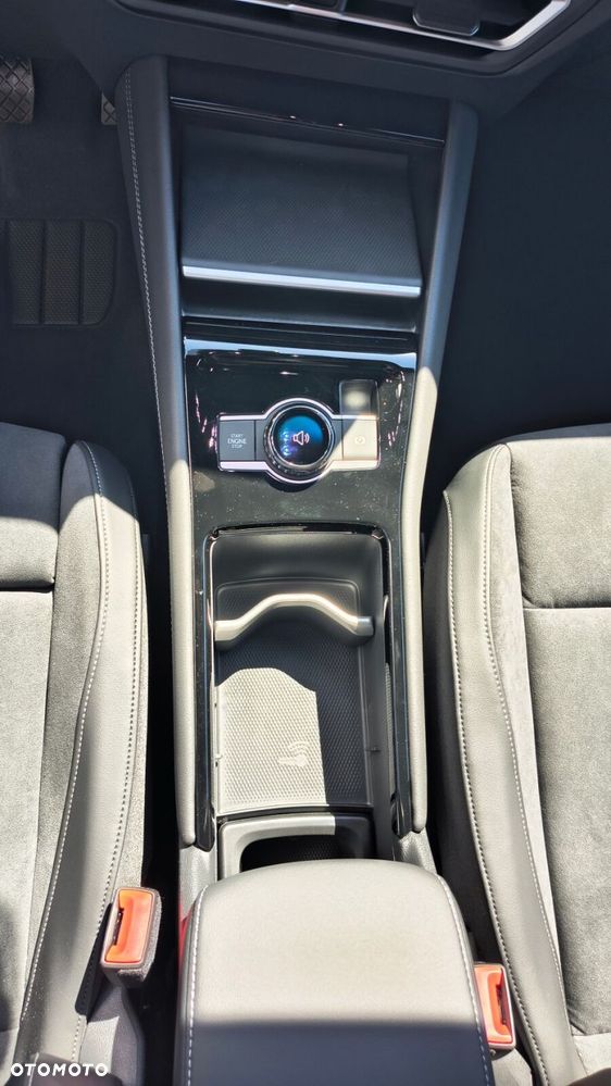Volkswagen Tiguan - 33