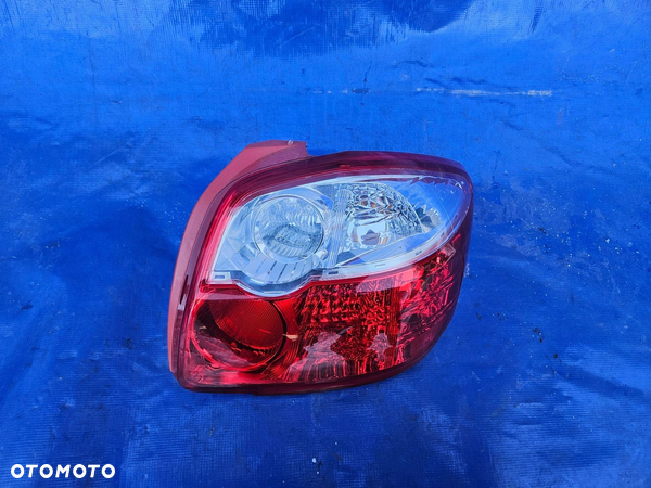 Toyota AURIS I 09-12 lift lampa prawa tylna tył