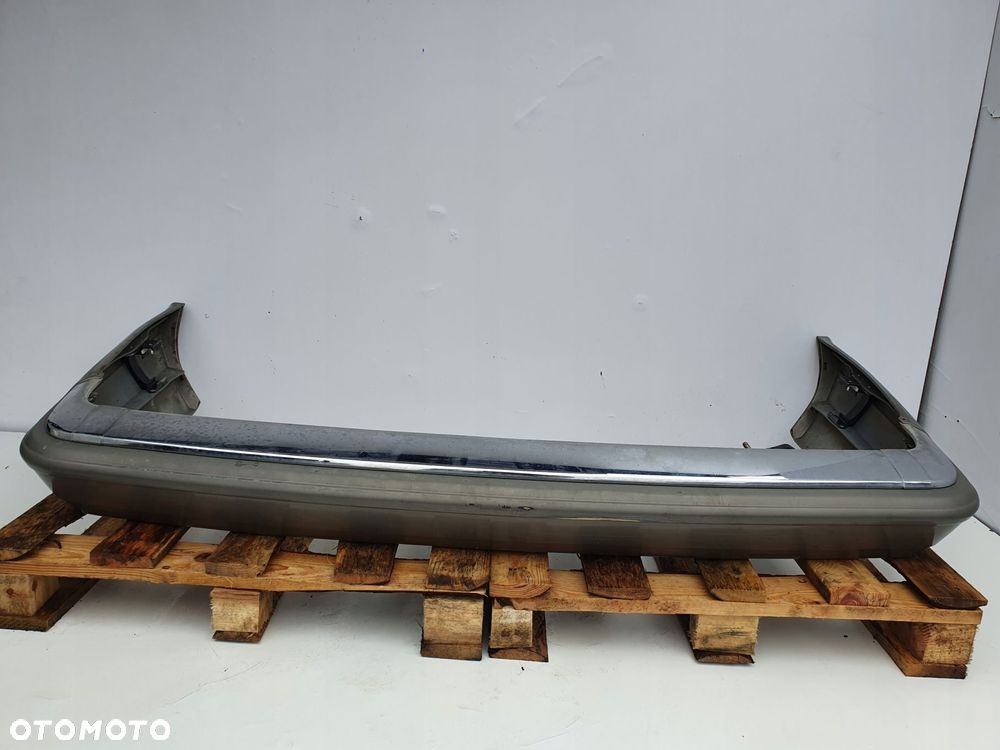 Mercedes W126 C126 SEC COUPE TYLNY ZDERZAK TYŁ USA - 1