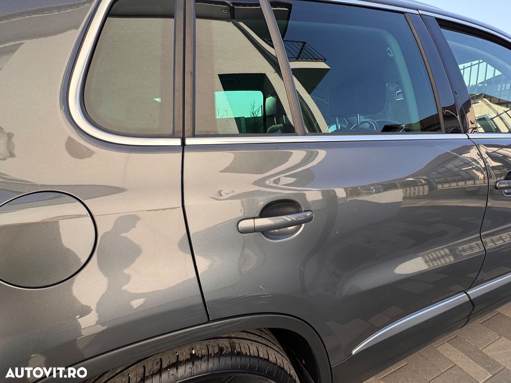 Volkswagen Tiguan 2.0 TDI 4Motion DSG Track & Field - 4