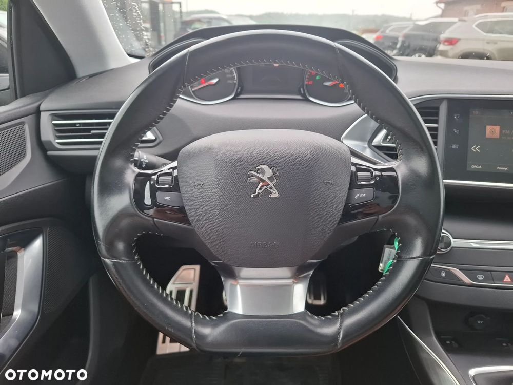 Peugeot 308 1.5 BlueHDi Allure S&S - 21