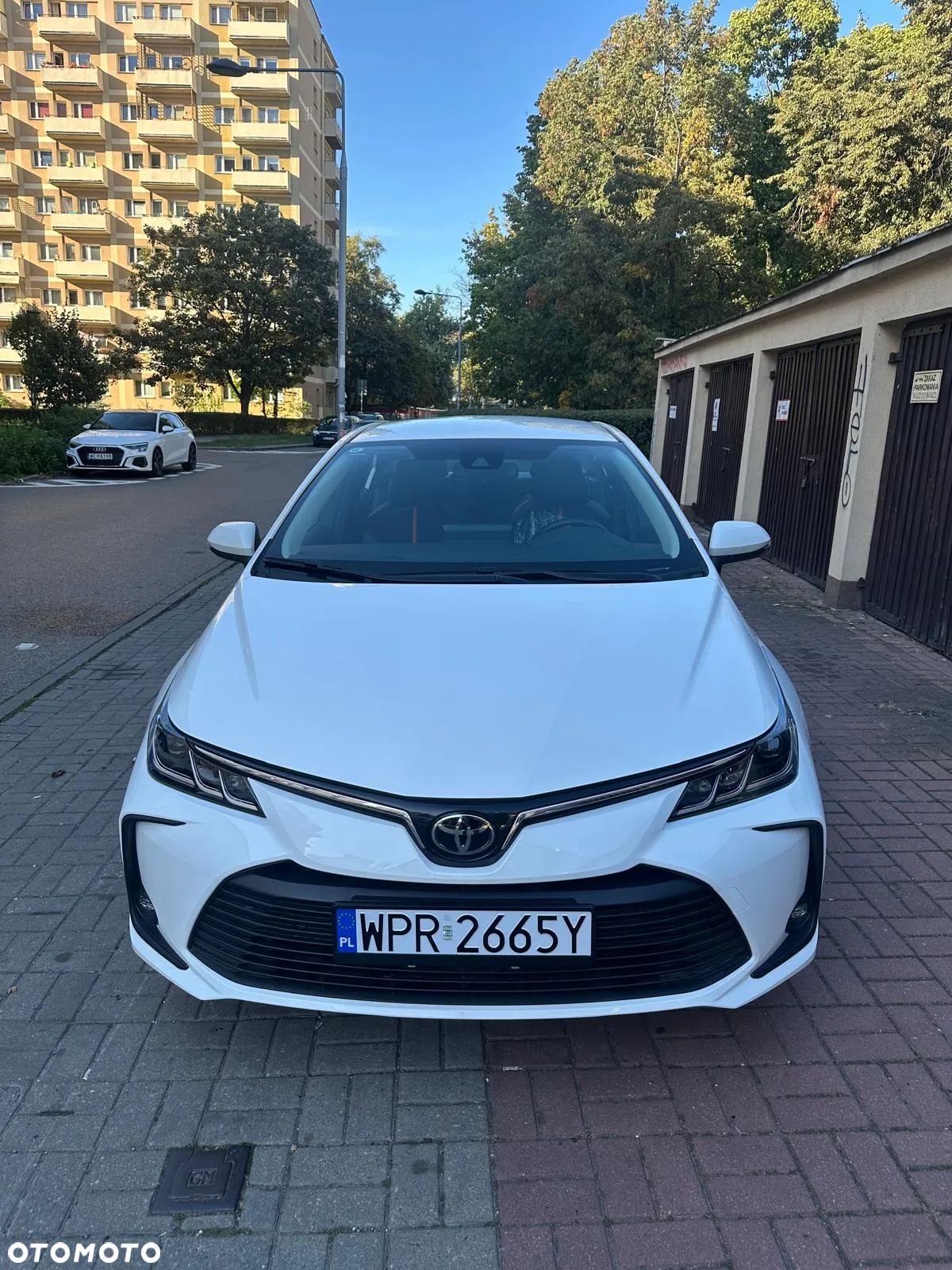 Toyota Corolla - 1