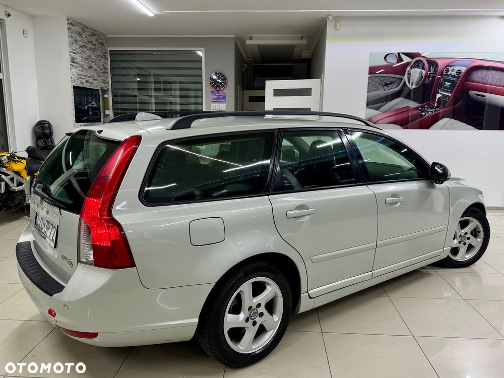 Volvo V50 DPF DRIVe Kinetic - 4
