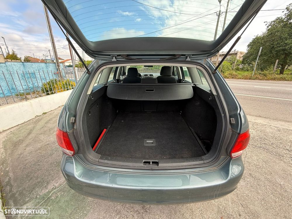 VW Golf Variant 1.6 TDi Confortline - 14