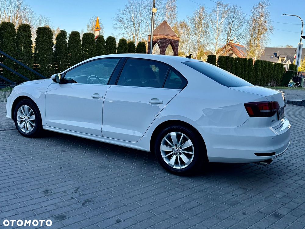 Volkswagen Jetta 1.4 TSI BMT Highline - 3