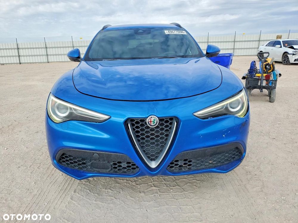 Alfa Romeo Stelvio 2.0 Turbo 16V AT8-Q4 Ti - 2