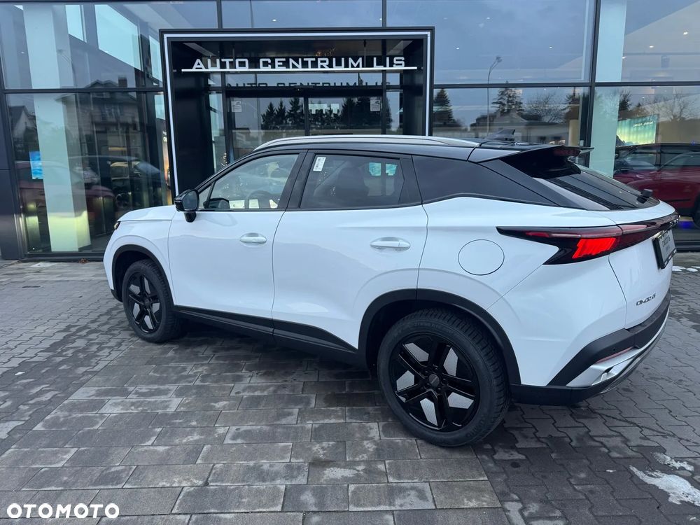 Omoda 5 1.5 T-GDI Hybrid Premium DHT - 10