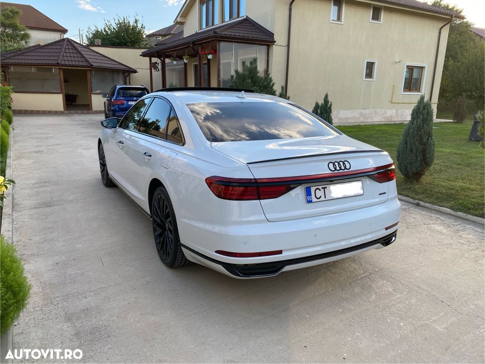 Audi A8 - 4