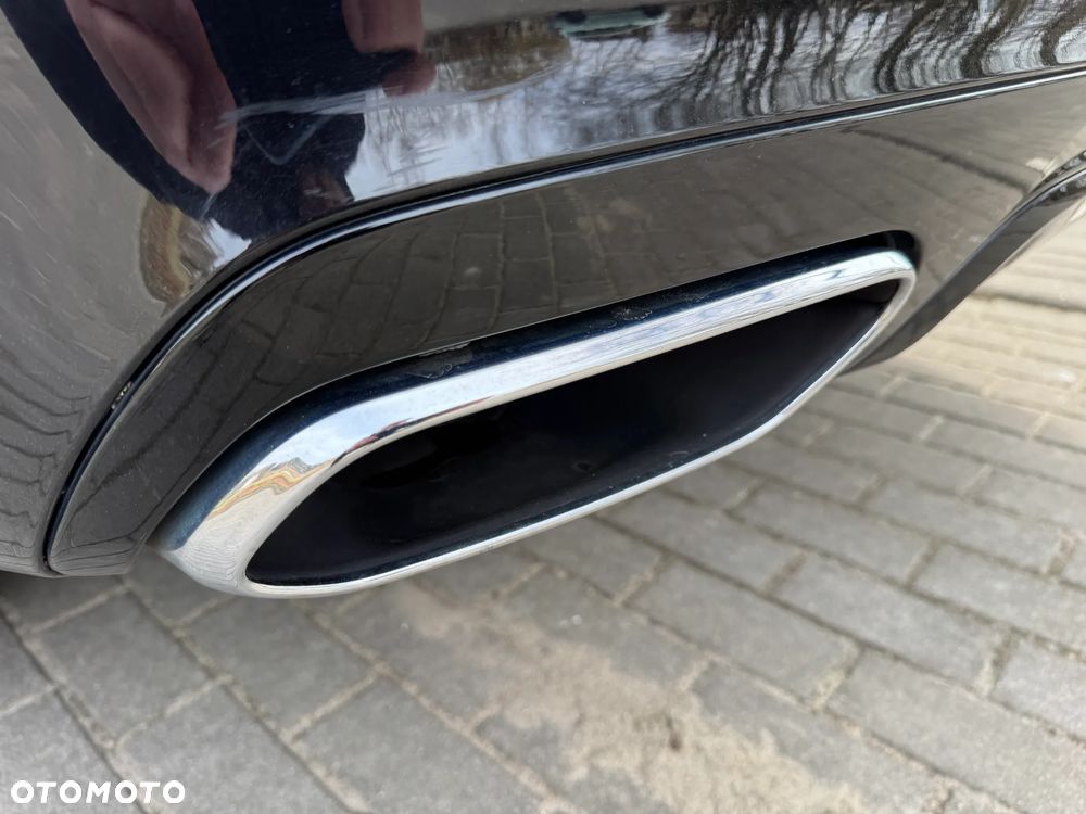 Volvo XC 60 B5 D AWD R-Design - 36