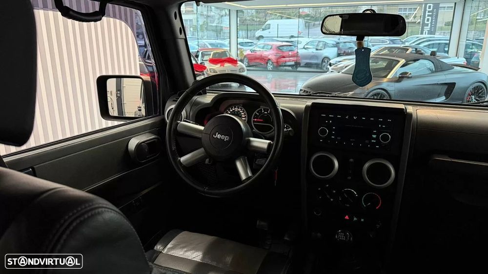 Jeep Wrangler Unlimited 2.8 CRD MTX Rubicon - 24