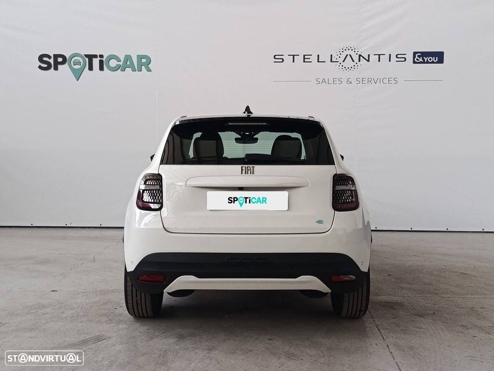 Fiat 600e 54 kWh (RED) - 5