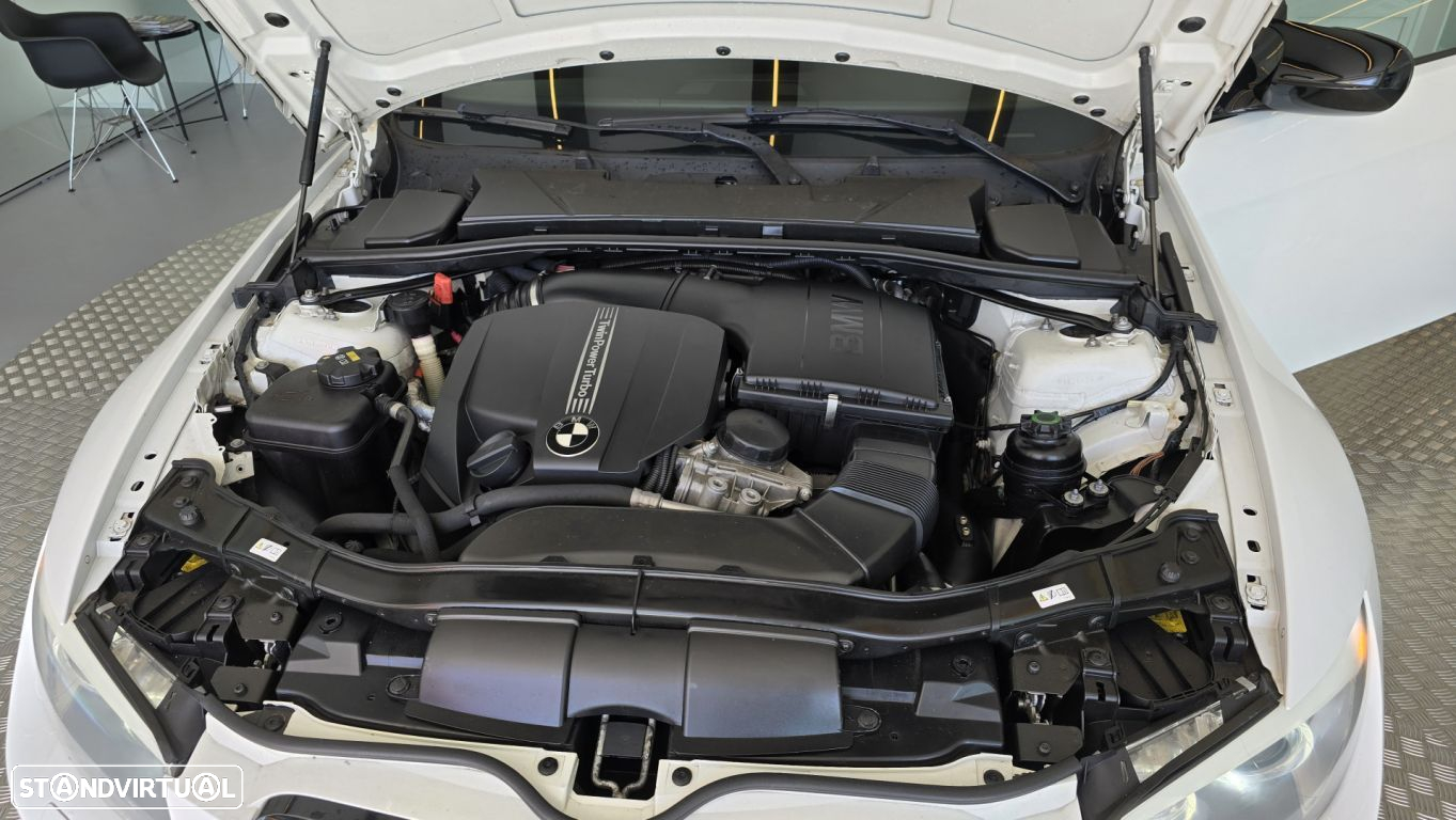 BMW 335 i Auto - 26