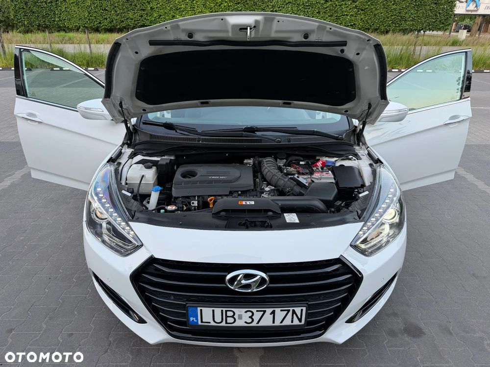 Hyundai i40 Kombi blue 1.7 CRDi Family - 19