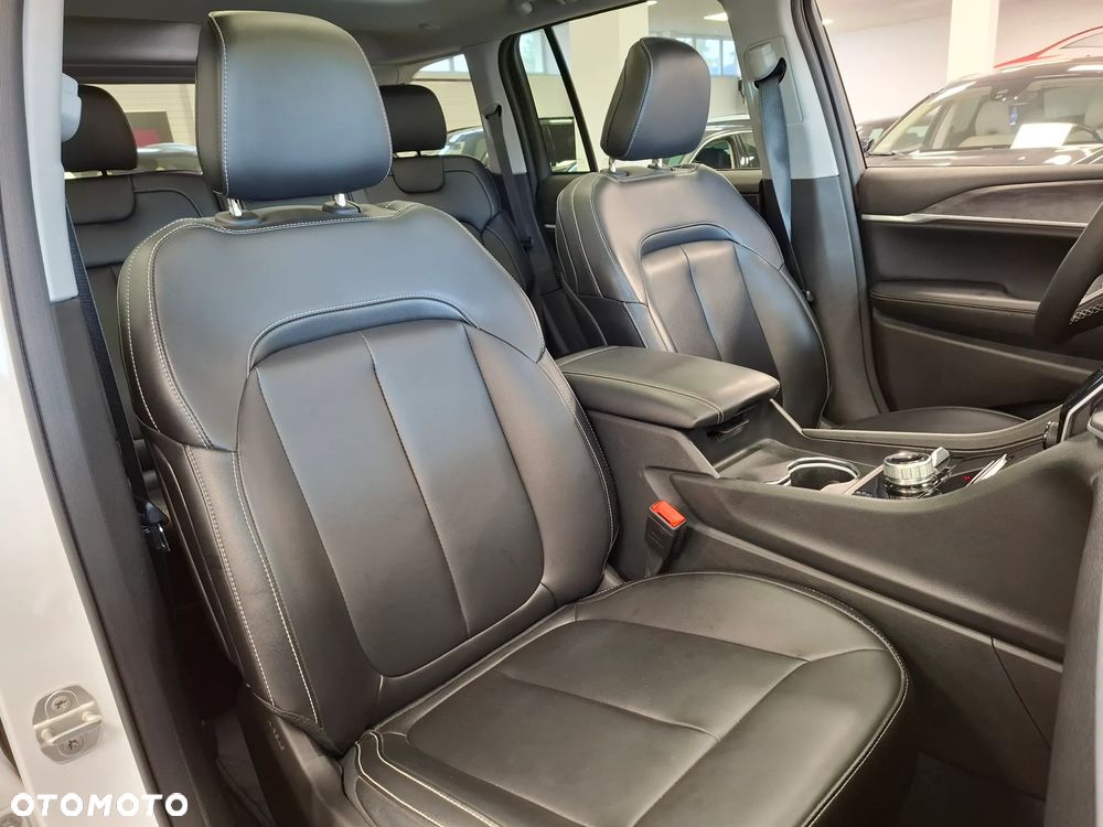 Jeep Grand Cherokee - 10