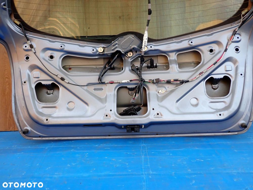 TOYOTA VERSO 09-13 KLAPA BAGAŻNIKA SZYBA TYLNA 8T4 - 14