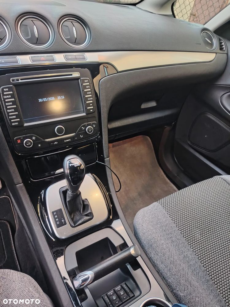 Ford S-Max - 10