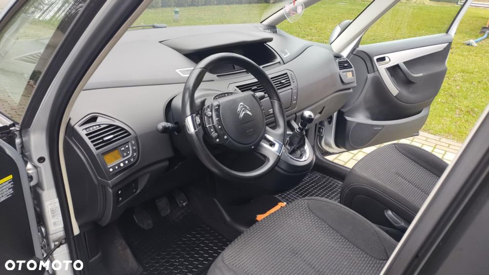 Citroën C4 Picasso 1.6 HDi FAP Exclusive - 6
