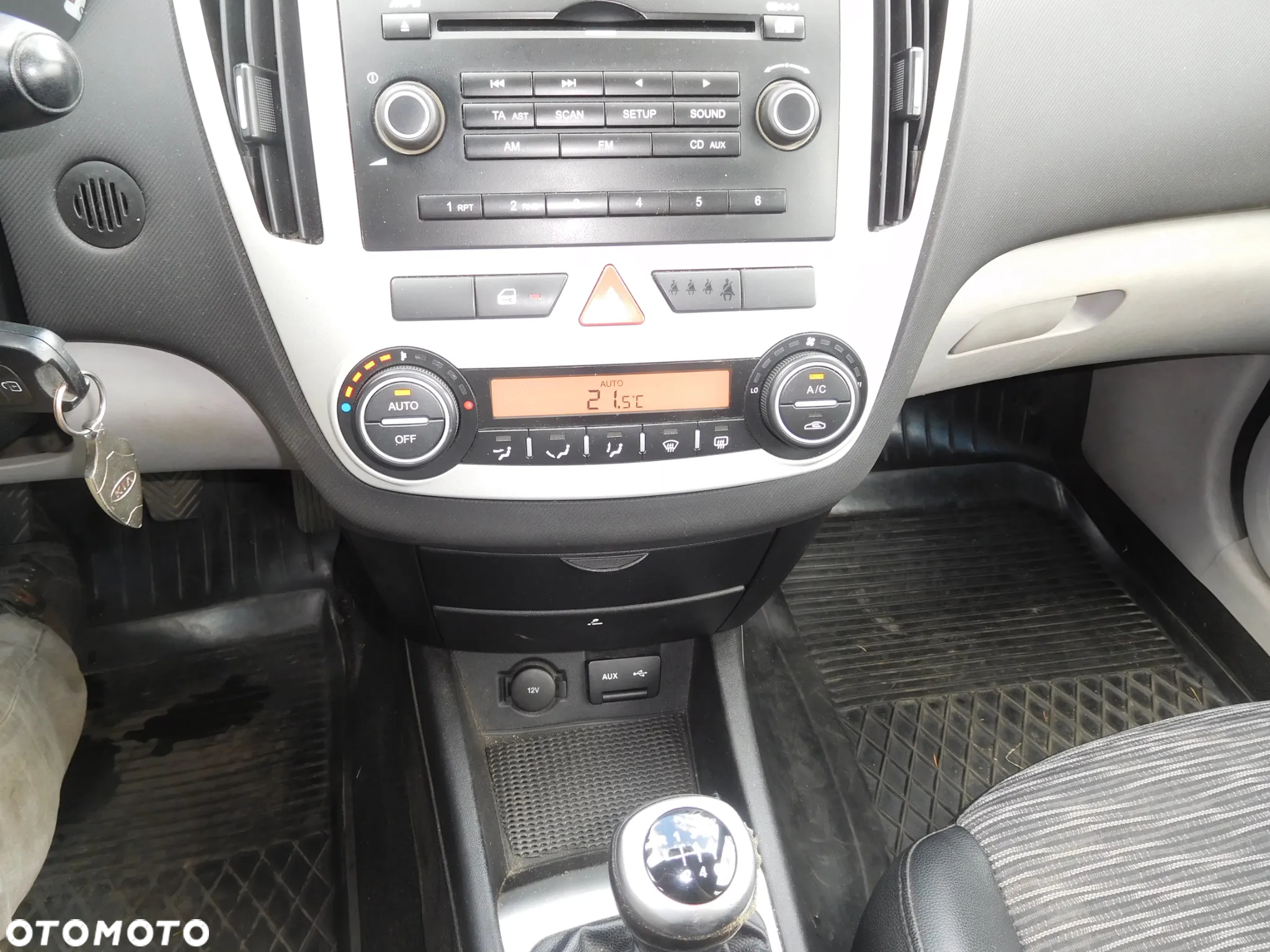 Kia Ceed Cee'd 2.0 crdi Comfort + - 12
