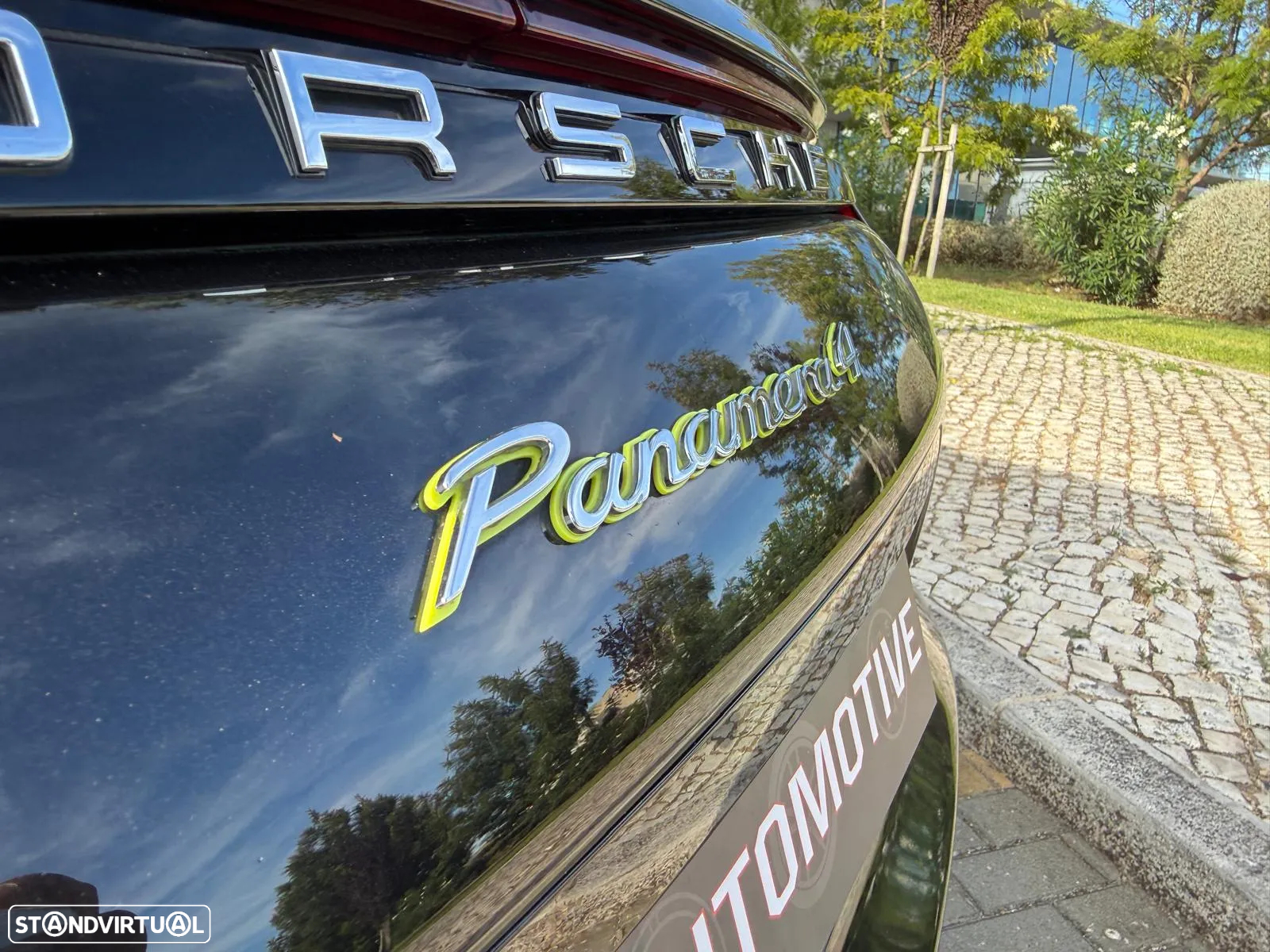 Porsche Panamera Sport Turismo 4 E-Hybrid - 12