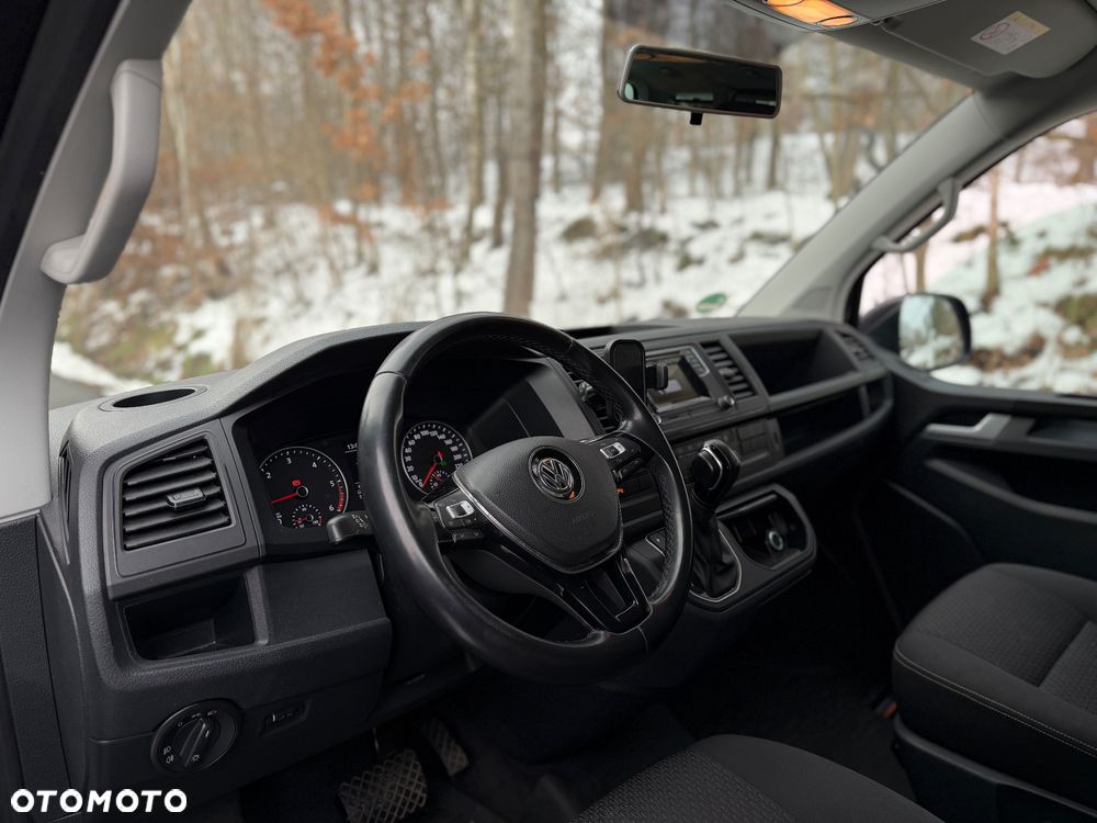 Volkswagen Multivan 2.0 TDI L1 Comfortline DSG - 22