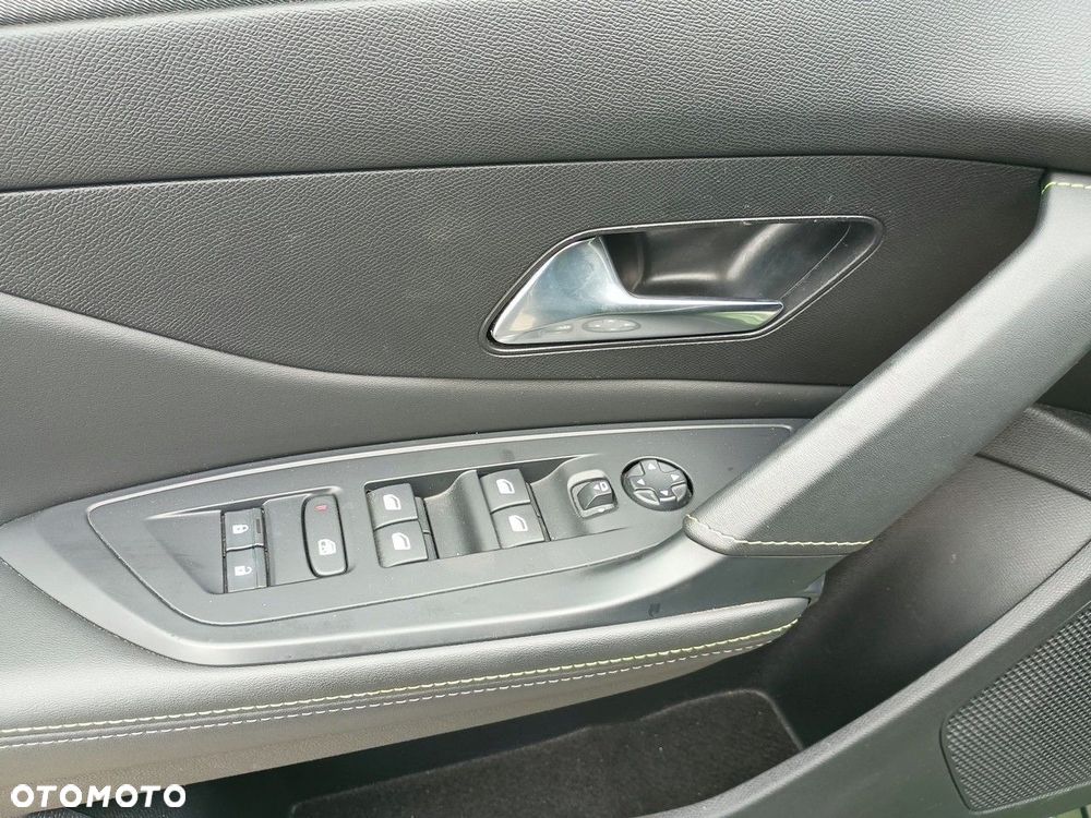 Peugeot 308 - 18