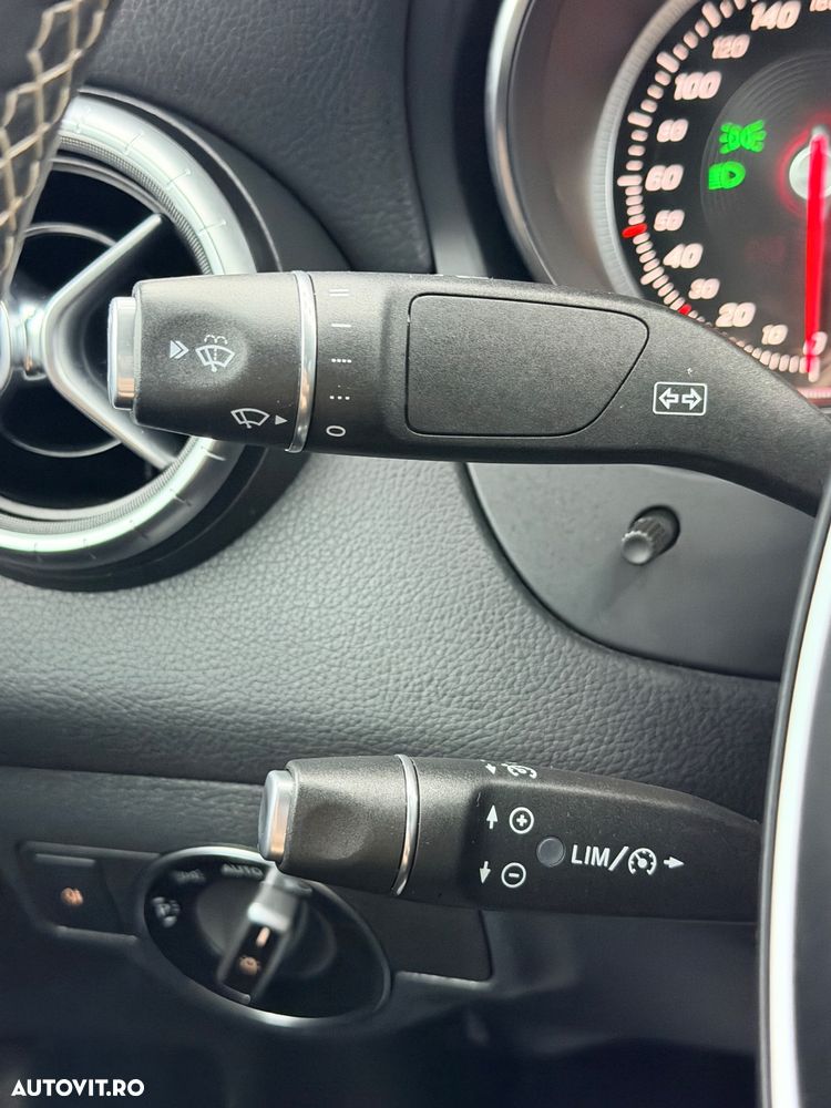 Mercedes-Benz CLA 180 7G-DCT AMG Line - 30