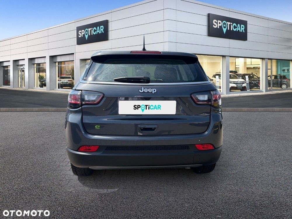 Jeep Compass 1.5 T4 mHEV Altitude FWD S&S DCT - 6