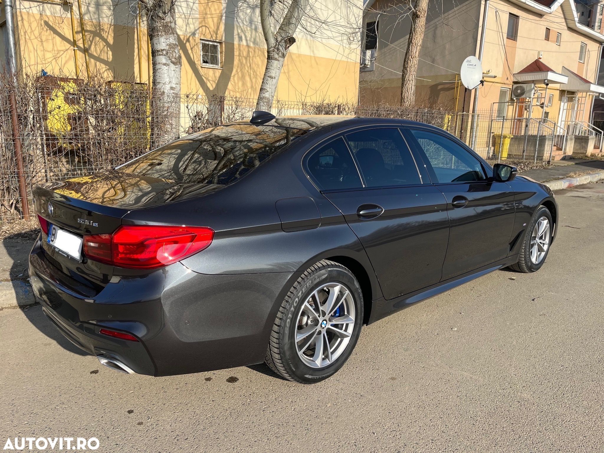 BMW Seria 5 530e xDrive Aut. M Sport Edition - 1